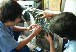 美菱洗衣機順時針運轉時內筒跟轉嚴重且噪音大的原因