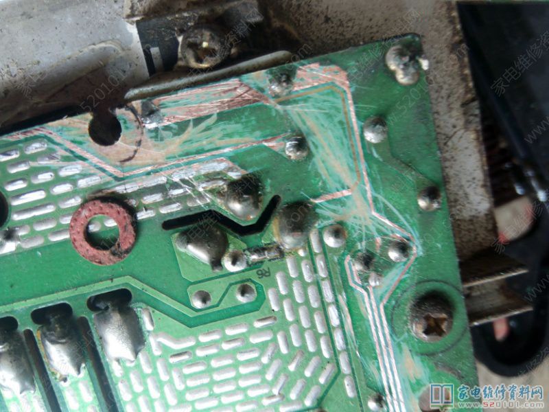 崩騰PC21NB電磁爐常見故障清除