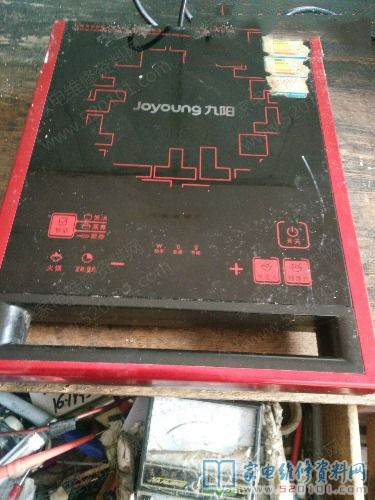 九陽JYC-21ES75電磁爐通電顯示E4代碼的故障維修