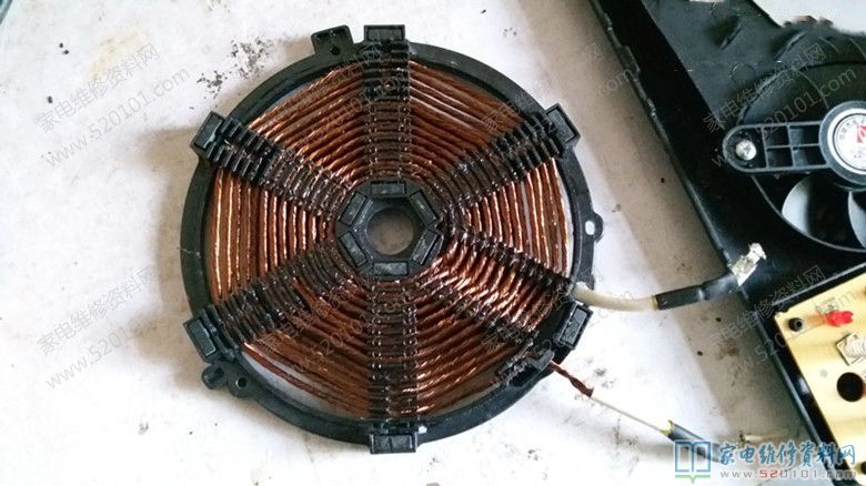 接修一臺美的電滋爐,常見故障主要表現(xiàn)為不加熱,開機(jī)檢測因此作