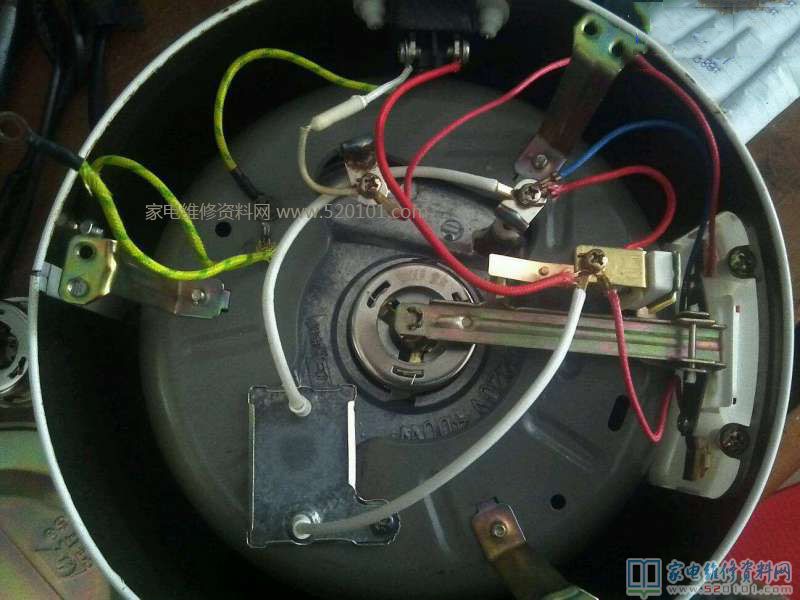 知名品牌電飯鍋無需保溫片緣故