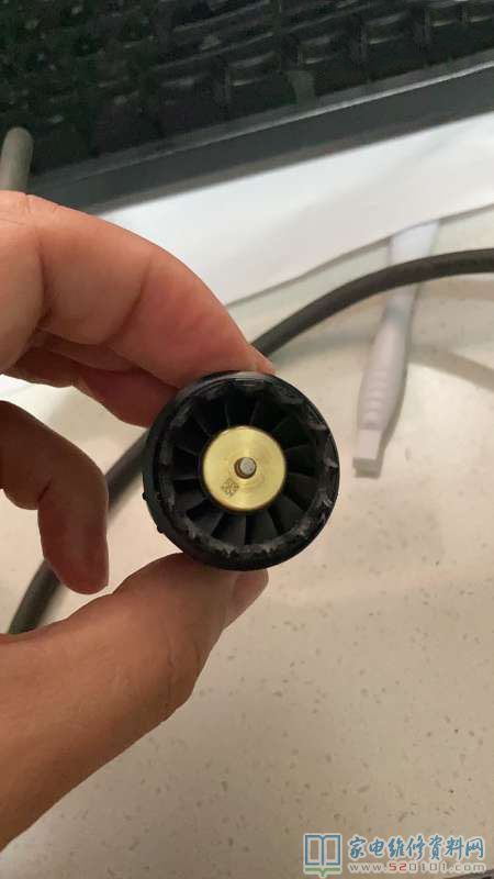 直流無刷電機每分11萬轉,很暴力行為,電吹風中的主宰有哪些?