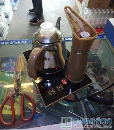 接修一臺仿冒茶吧機,常見故障