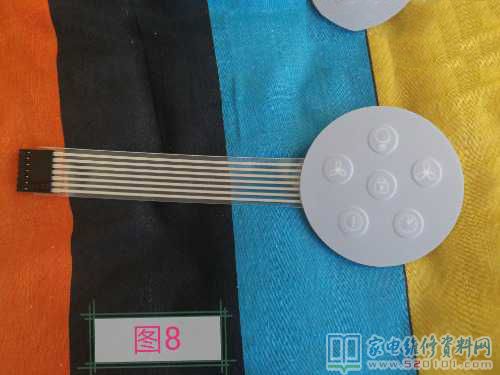 自己家的伊萊克斯ES01抽煙機用了十多年了,它是與訂制的廚房