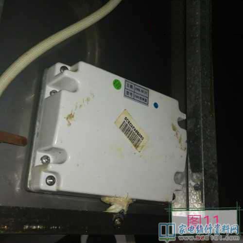 自己家的伊萊克斯ES01抽煙機用了十多年了,它是與訂制的廚房
