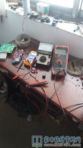 九陽電磁爐到我維修中心,說剛買了沒幾日,我修不太好都不丟臉試