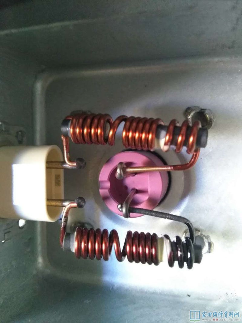 接修一臺格蘭仕電磁爐,常見故障