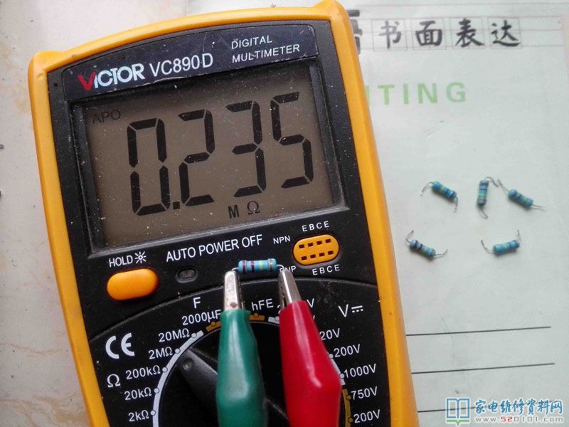 接修一臺仿冒觸碰電滋爐,插電無反映。從外邊看還挺新的,拆卸一