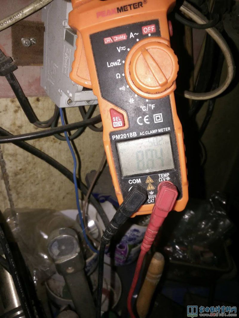 板電容生銹 8200換后異常 發覺康銅絲脫焊 聽到有打火的聲