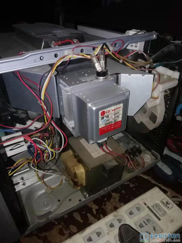 微波爐加熱常見故障不是插電