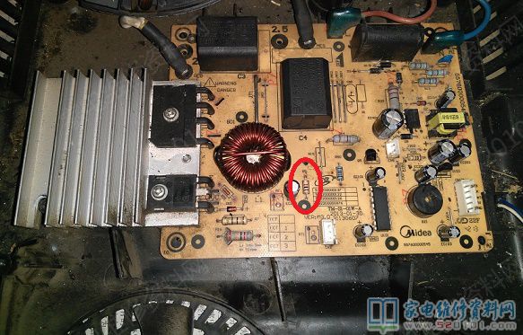 一個500歐電阻與可調式電阻串一起