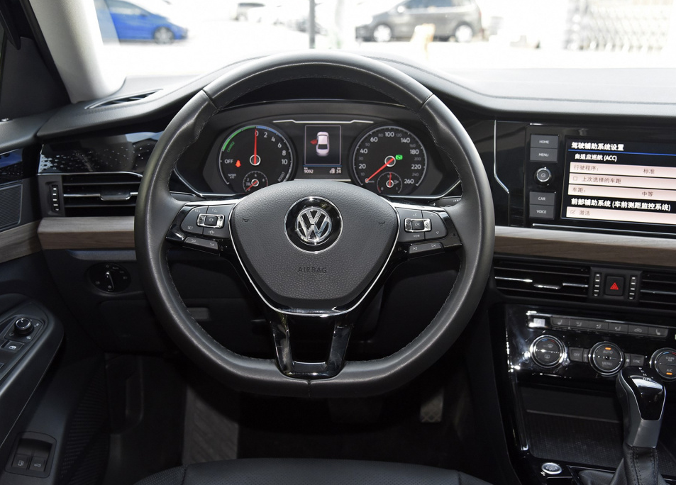 帕薩特混動(Passat PHEV)