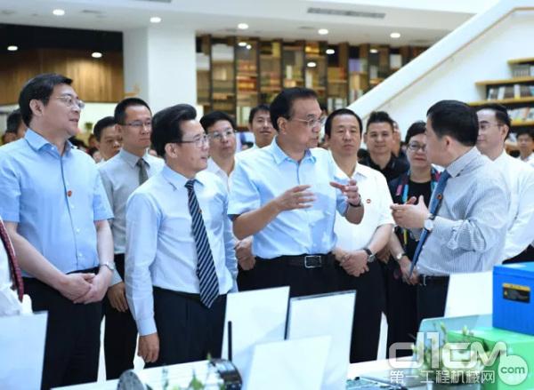 中共中央政治局常委、國務院總理李克強視察三一集團研發大樓