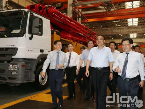 中共中央政治局常委、國務院總理李克強視察三一集團工廠