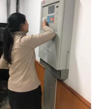 一鍵報警器，校園突發事件安全演練設備